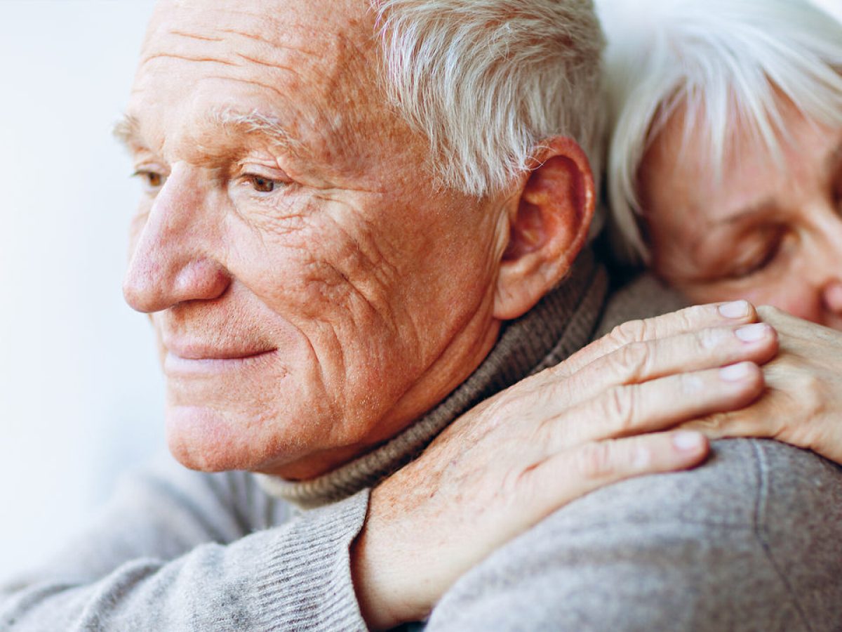 Sparschwein aus Glas mit Wiese und Eurozeichen drin 