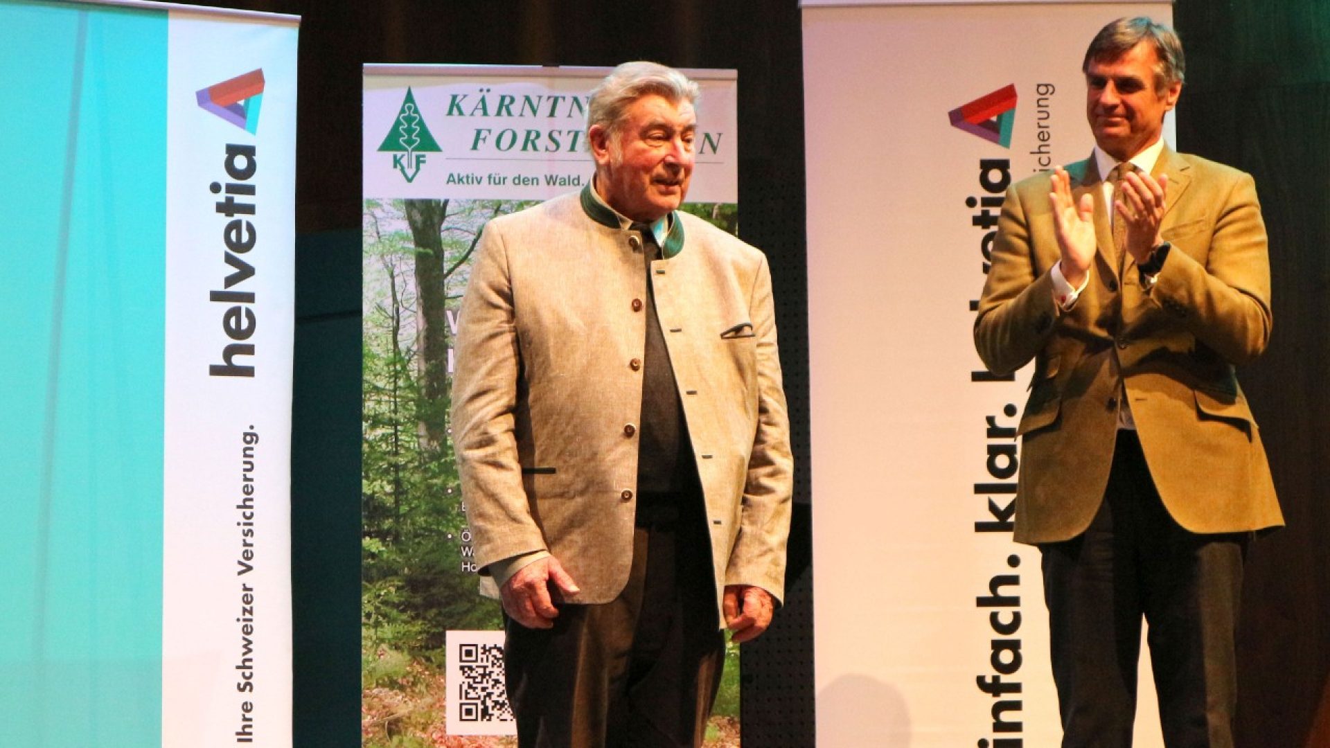 Schutzwaldpate Peter Webhofer mit Präsident des Kärntner Forstvereines Johannes Thurn-Valsassina