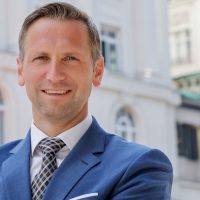 Barbara Ighiriae-Helmich