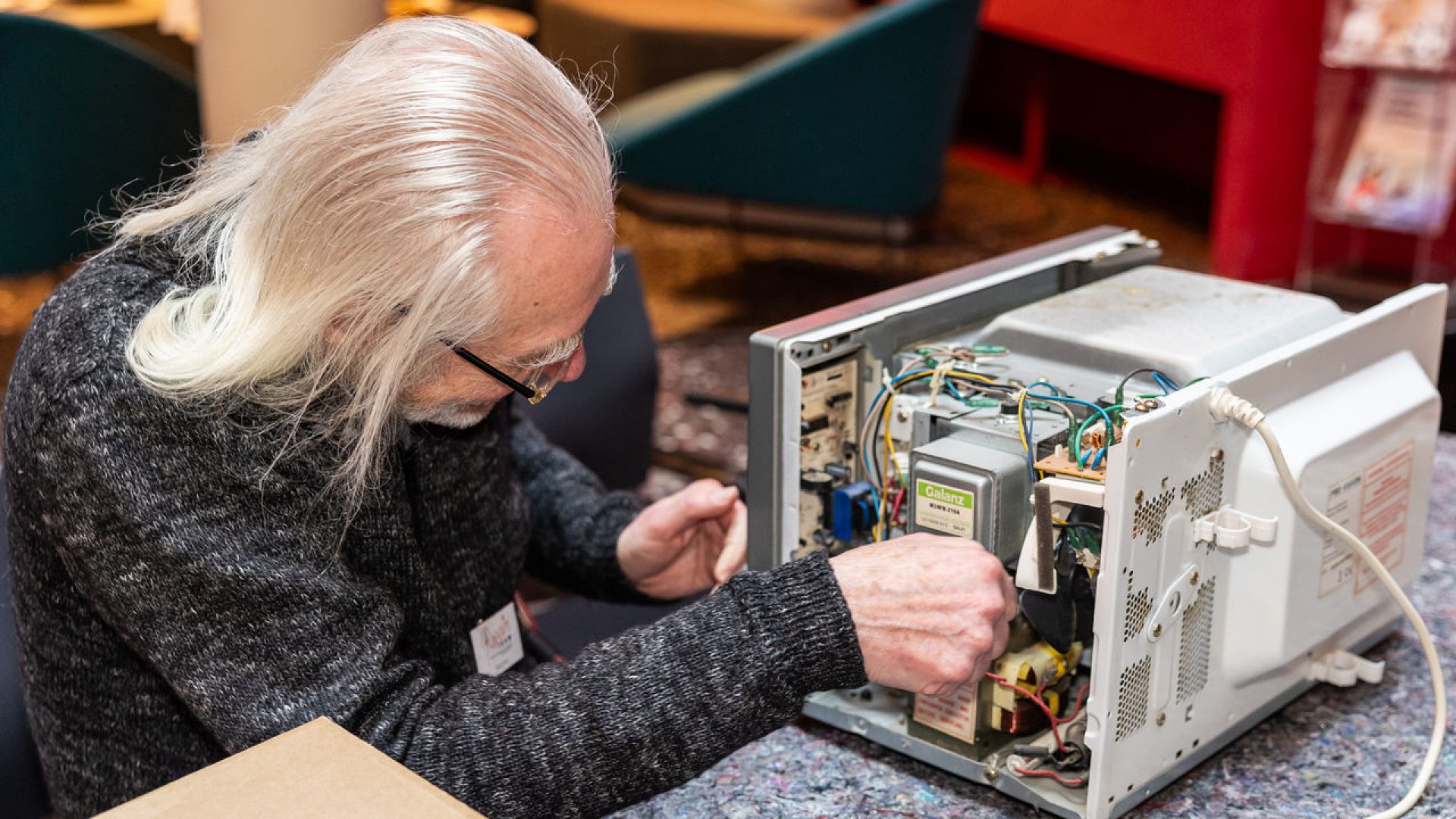 Sophisticated_Pictures_Helvetia_Repair_Cafe_135