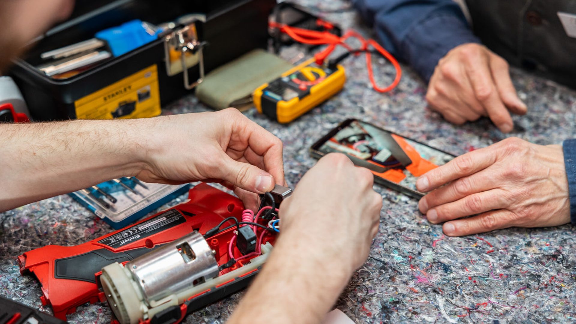 Sophisticated_Pictures_Helvetia_Repair_Cafe_142