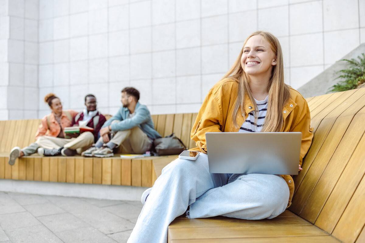 student-taking-out-health-insurance-online