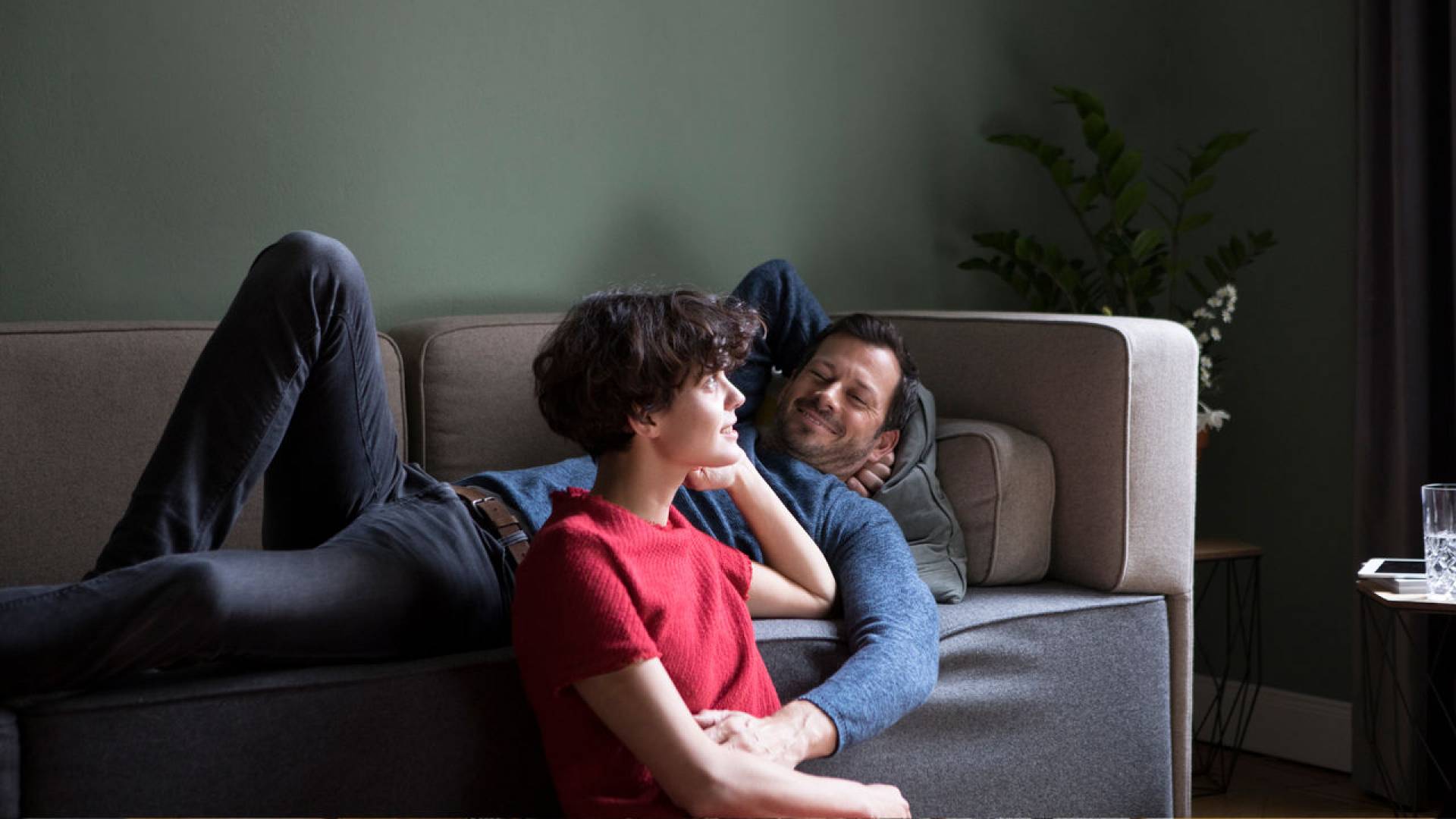 couple-relaxing-together-in-the-living-room
