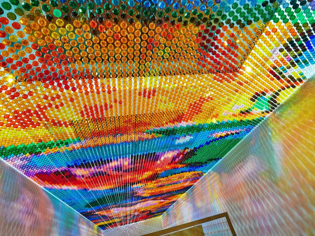 «Perlenvorhang» – Pipilotti Rist