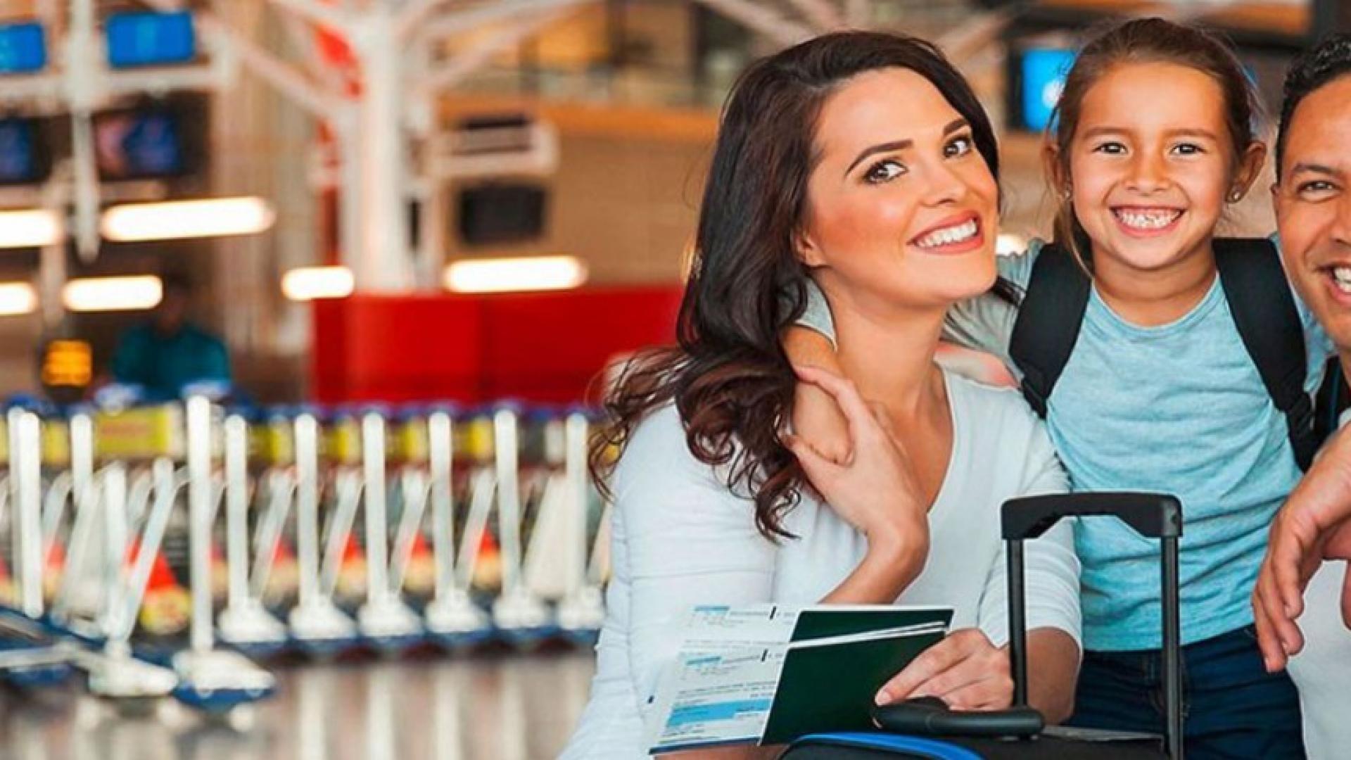 Koffer aufeinandergestapelt