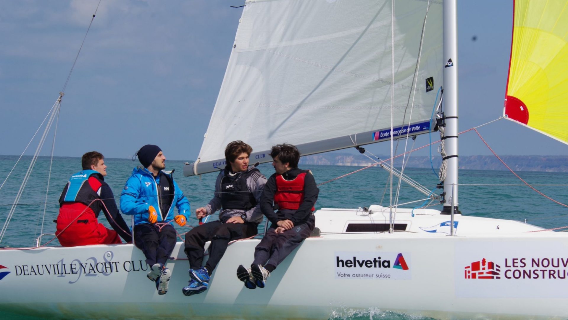 Helvetia-partenaire-de-l-Hydro-Sailing-Team-03