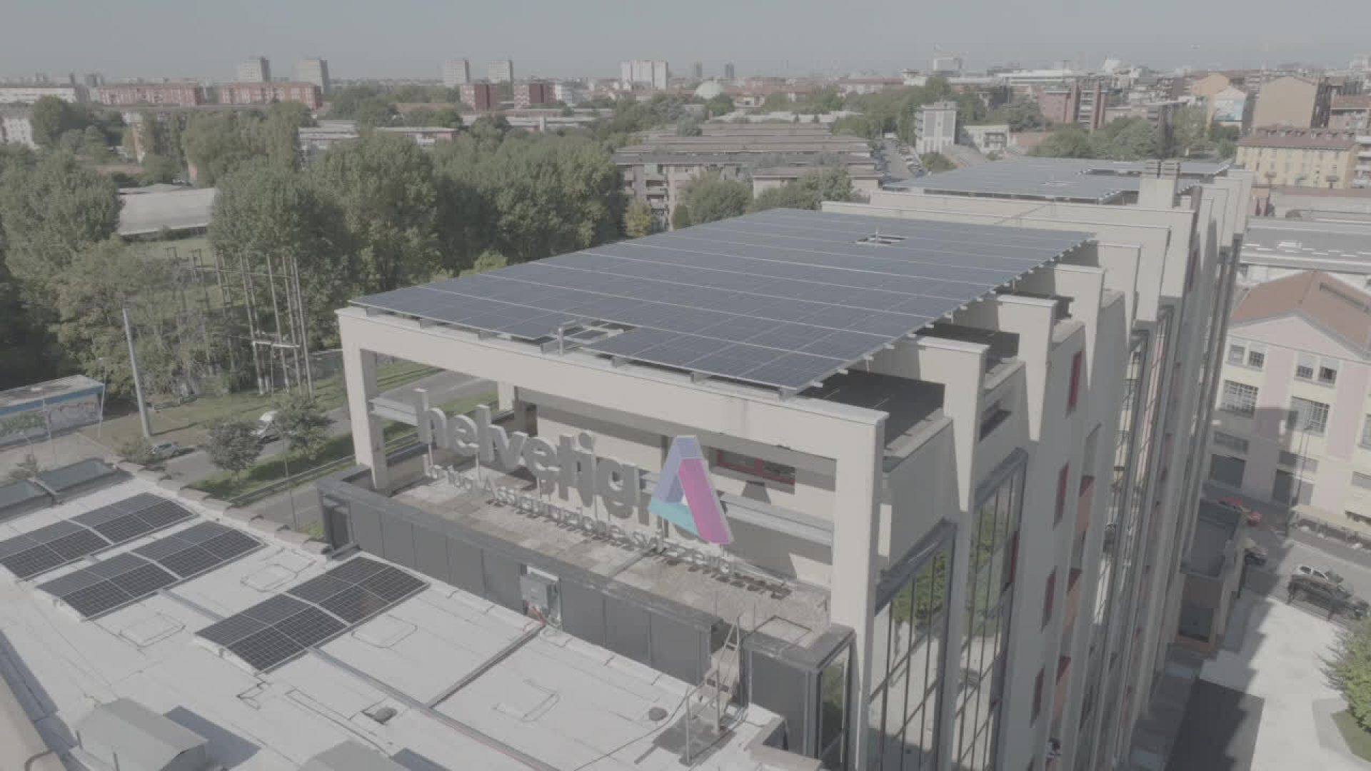 Foto degli edifici Helvetia con gli impianti fotovoltaici