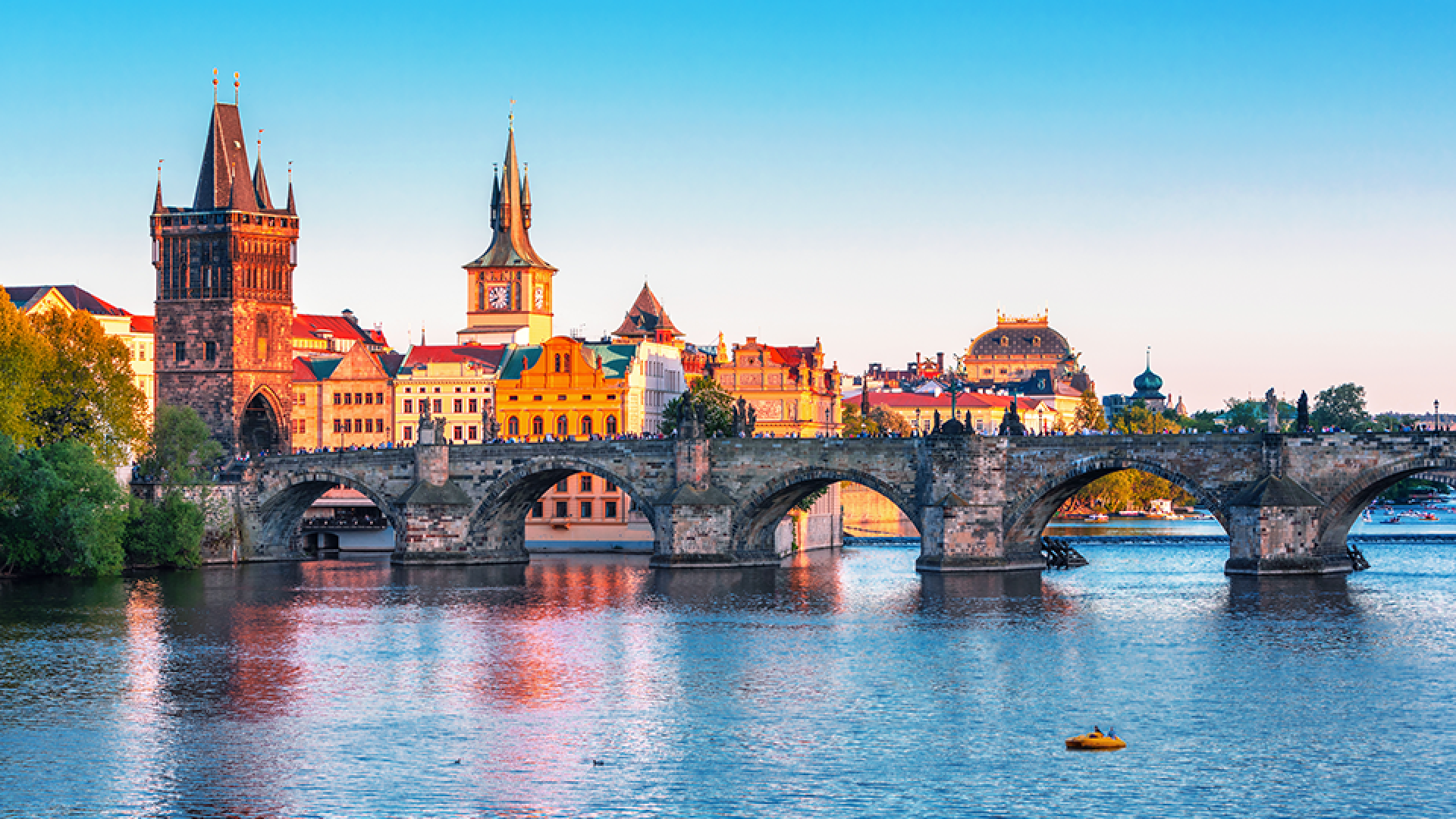 Praga, una città che sorprende: la tua meta per Pasqua 2023 | Helvetia